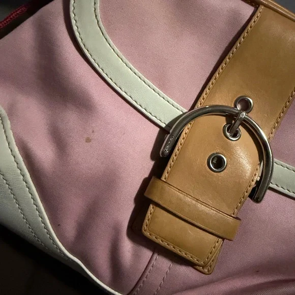 Pink and White Leather Coach Bag - Picture 3 of 9